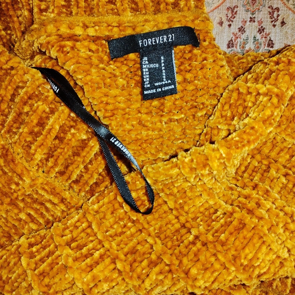 🍄Chanelle Cropped Cardigan Small color Rust - Picture 8 of 8